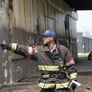 Fotoğraf Taylor Kinney