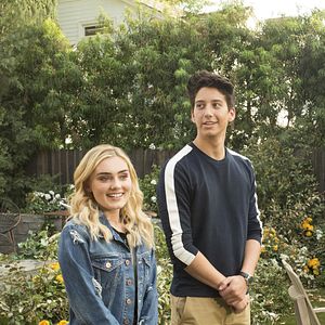 Fotoğraf Meg Donnelly