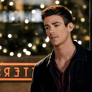 Fotoğraf Grant Gustin