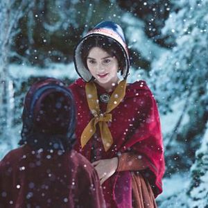 Fotoğraf Nell Hudson