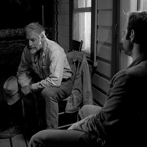 Fotoğraf Perry King