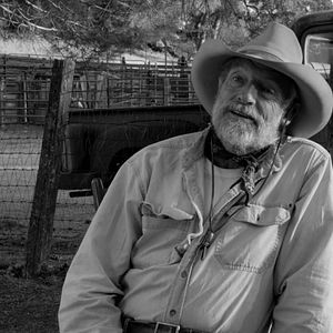 Fotoğraf Perry King