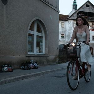 Fotoğraf Millie Brady