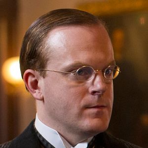 Fotoğraf Jeremy Bobb