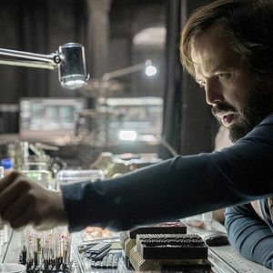 Fotoğraf Angus Sampson