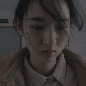 Fotoğraf Öylece Oturan Bir Fil