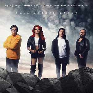 Fotoğraf Uçurum - Asla Arkana Bakma