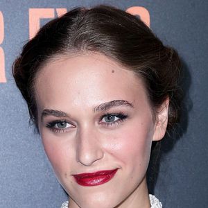 Fotoğraf Zoe Graham