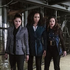 Fotoğraf Madeleine Mantock