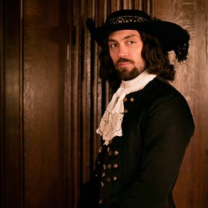 Fotoğraf Alex Hassell