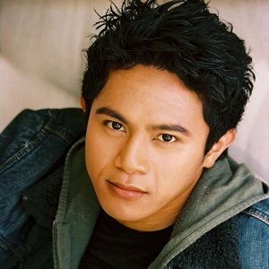 Fotoğraf Clifford Banagale