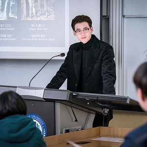 Fotoğraf Romance is a Bonus Book