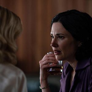 Fotoğraf Laura Mennell