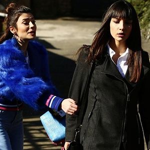 Fotoğraf Zengin ve Yoksul