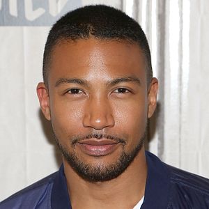 Fotoğraf Charles Michael Davis