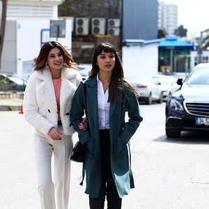 Fotoğraf Zengin ve Yoksul