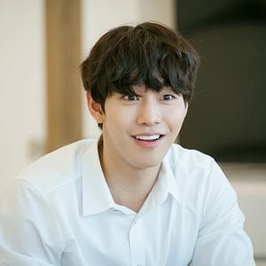 Fotoğraf Ahn Hyo-Seop