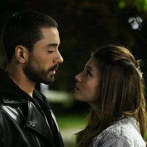 Fotoğraf Zengin ve Yoksul