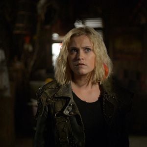 Fotoğraf Eliza Taylor