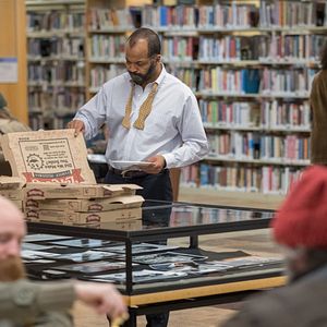 Fotoğraf The Public