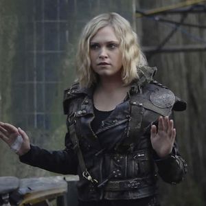Fotoğraf Eliza Taylor