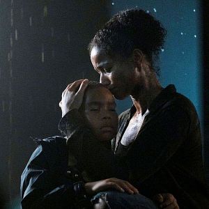 Fotoğraf Raising Dion