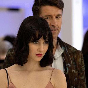 Fotoğraf Jonathan Cake