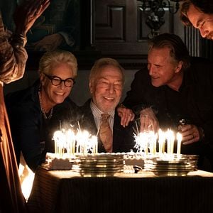 Fotoğraf Bıçaklar Çekildi