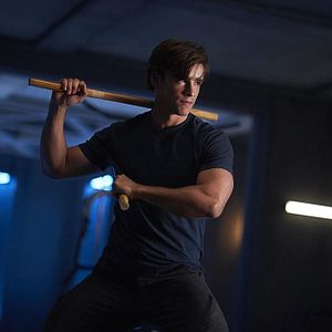 Fotoğraf Brenton Thwaites