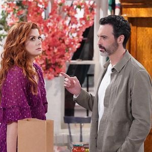 Fotoğraf Debra Messing