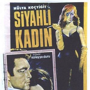 Fotoğraf Siyahlı Kadın