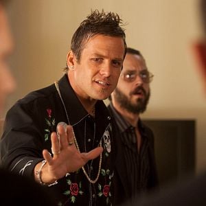 Fotoğraf Middle Men