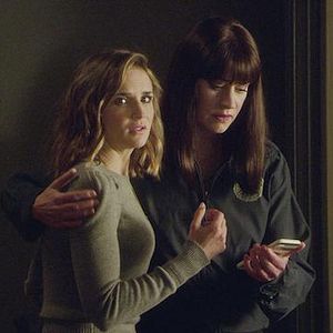 Fotoğraf Paget Brewster