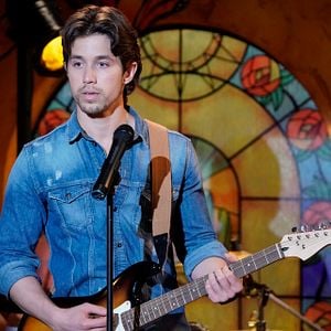 Fotoğraf Brandon Larracuente