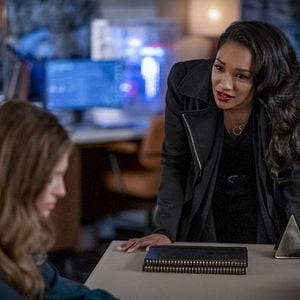 Fotoğraf Candice Patton