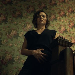 Fotoğraf Girl on the Third Floor