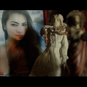 Fotoğraf Call Her Ganda