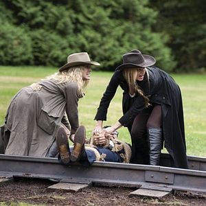 Fotoğraf Caity Lotz