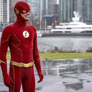 Fotoğraf Grant Gustin