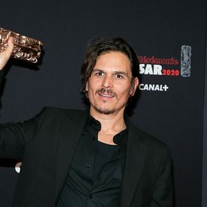 Fotoğraf Dan Levy (III)