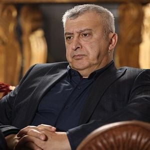 Fotoğraf Eşkıya Dünyaya Hükümdar Olmaz