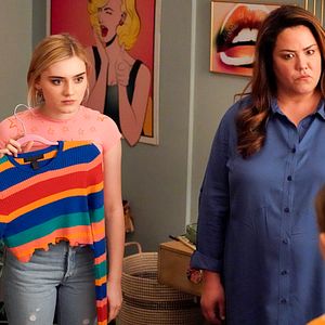 Fotoğraf Katy Mixon