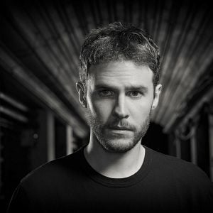 Fotoğraf Iain De Caestecker