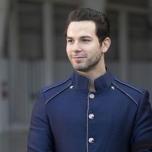 Fotoğraf Skylar Astin