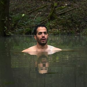 Fotoğraf Sheytan vojud nadarad