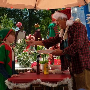 Fotoğraf Oakes Fegley