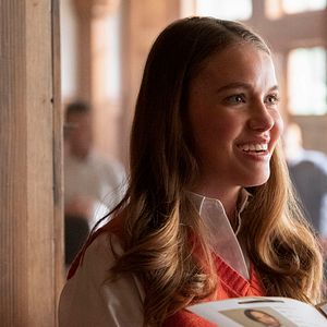 Fotoğraf Devon Hales