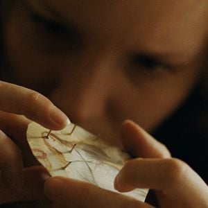 Fotoğraf Morfydd Clark