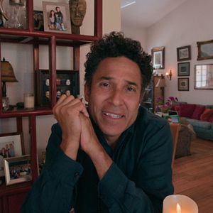 Fotoğraf Social Distance