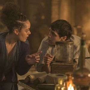 Fotoğraf Izuka Hoyle